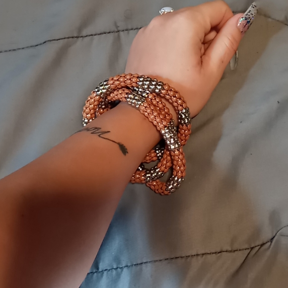 Jewelry - Picture 2 of 2